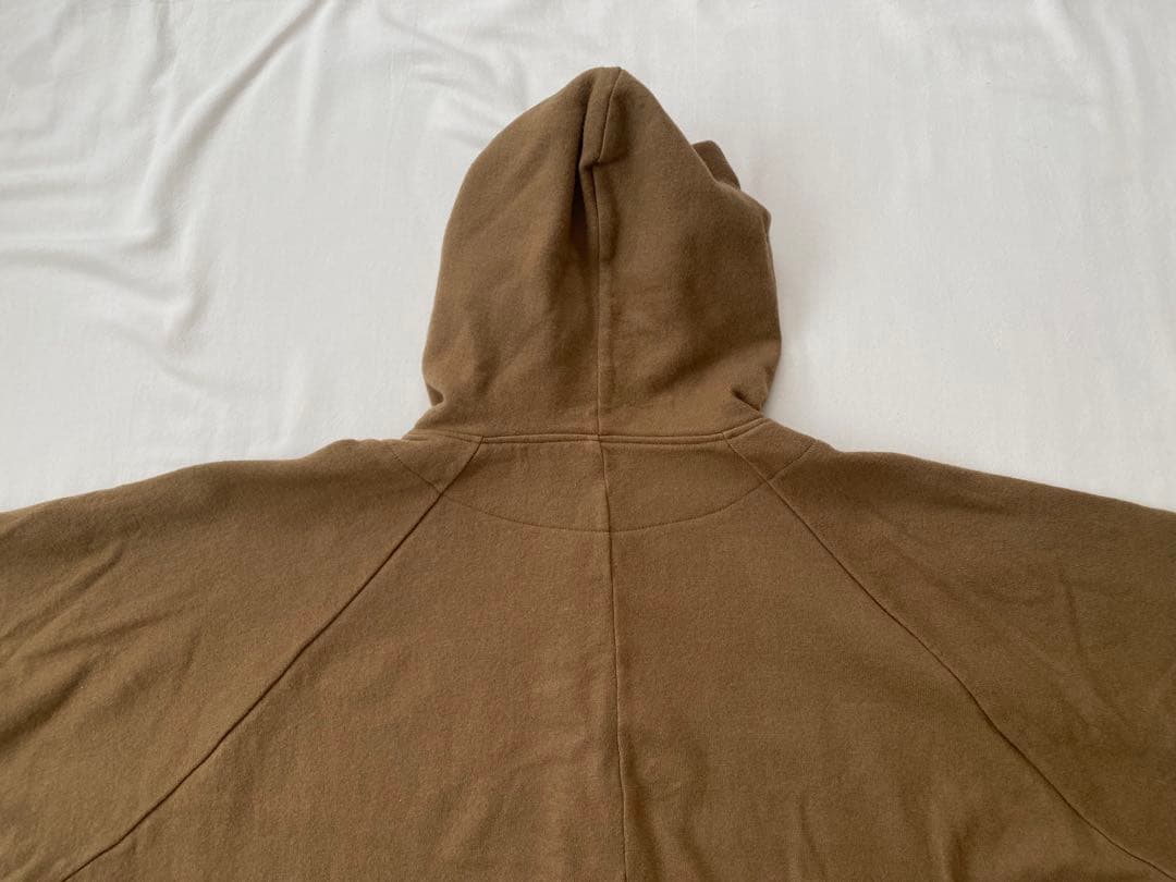 ほぼ未使用　TISSU｜圧縮 ウール ニット ポンチョ コート　ワイド　ベージュ