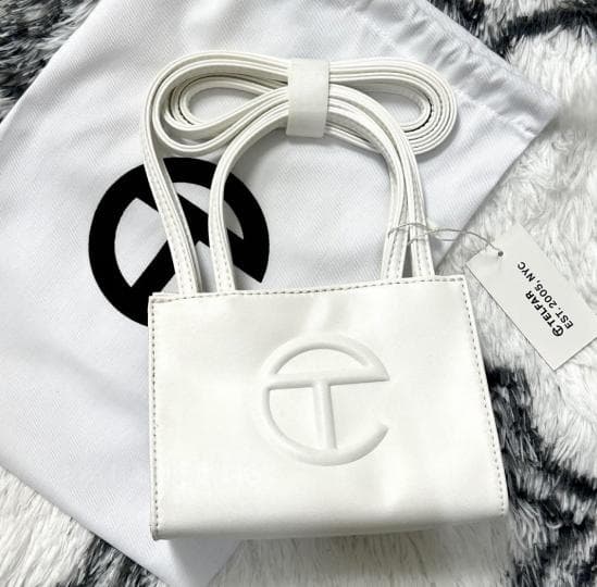 新品未使用TELEAR ホワイトショルダーバッグ