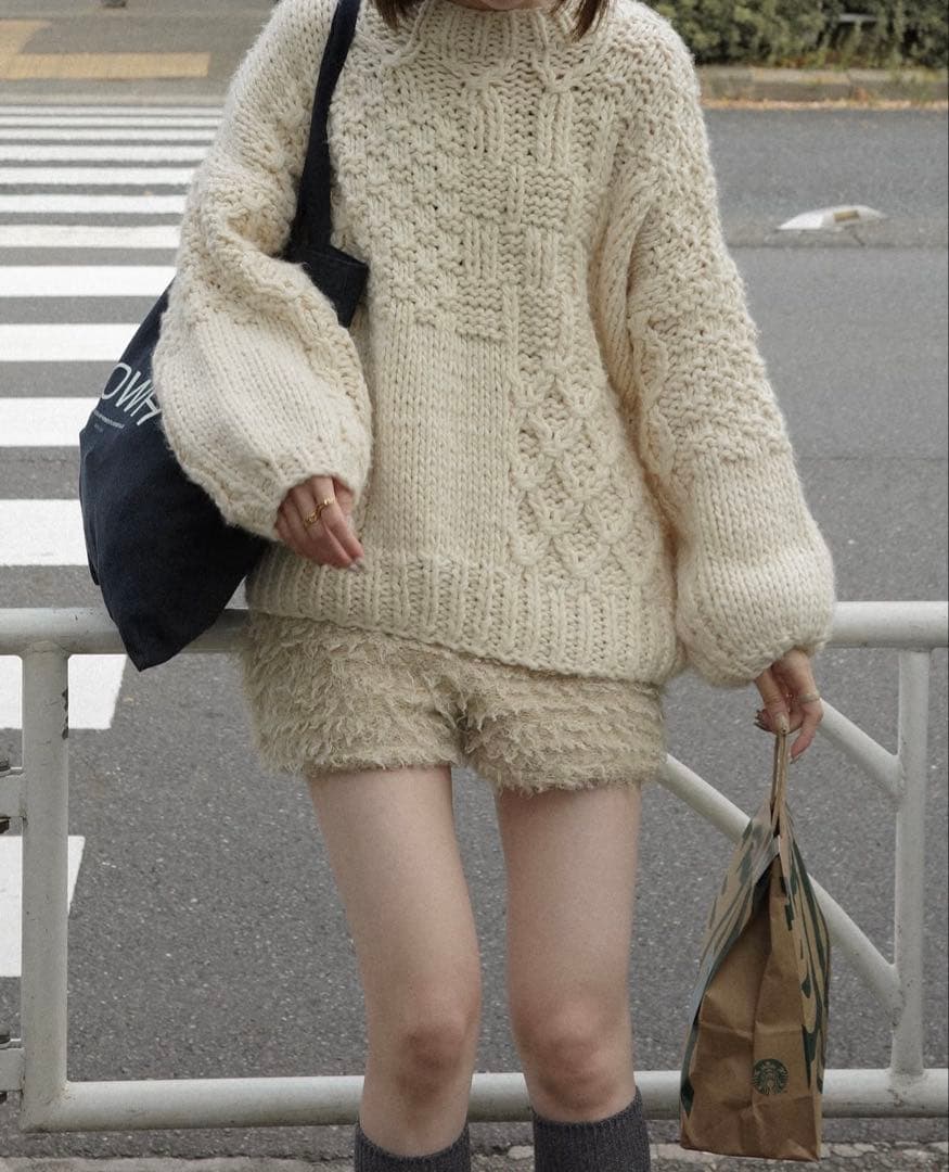 ここEaphi FLUFFY SHORT PANTS