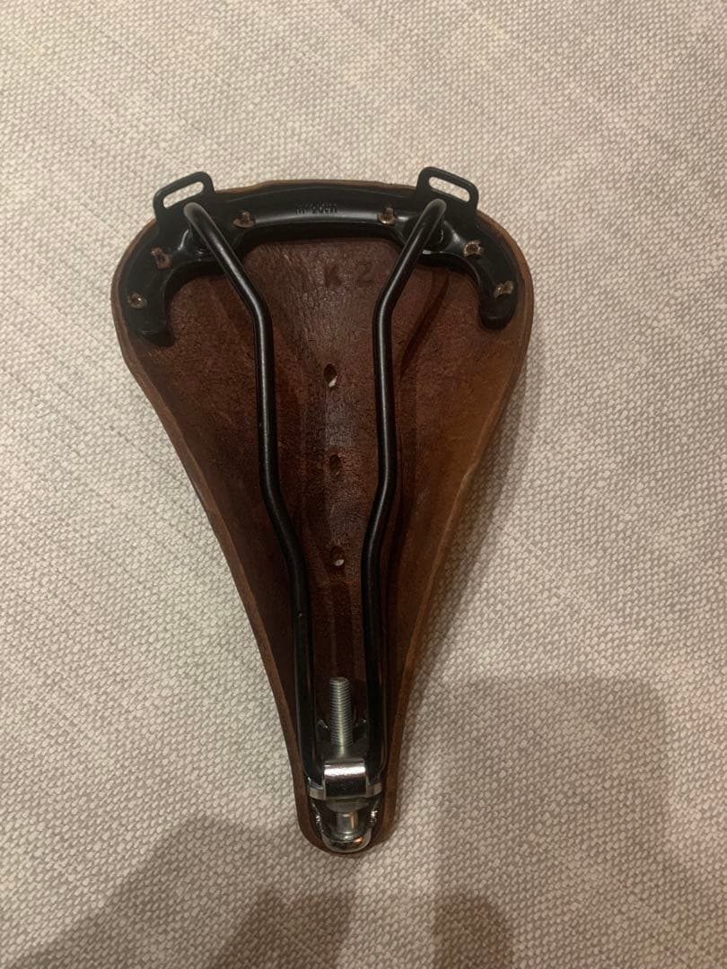 BROOKS サドル　ブラウン