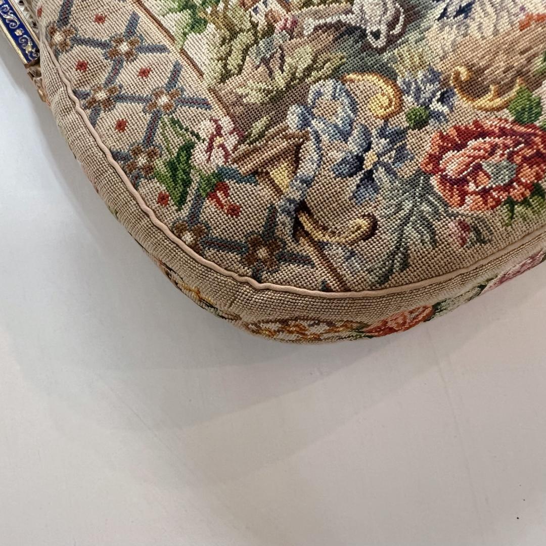 プチポワン刺繍　パーティーバッグ