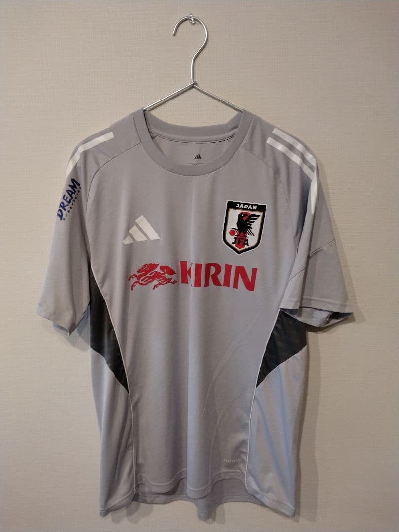 阿*寧様 【オークション開催中】サッカー日本代表 トレーニングシャツ グレー