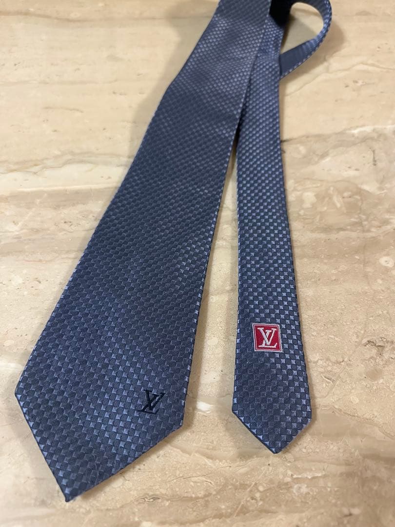 LOUIS VUITTON ルイヴィトン　ネクタイ