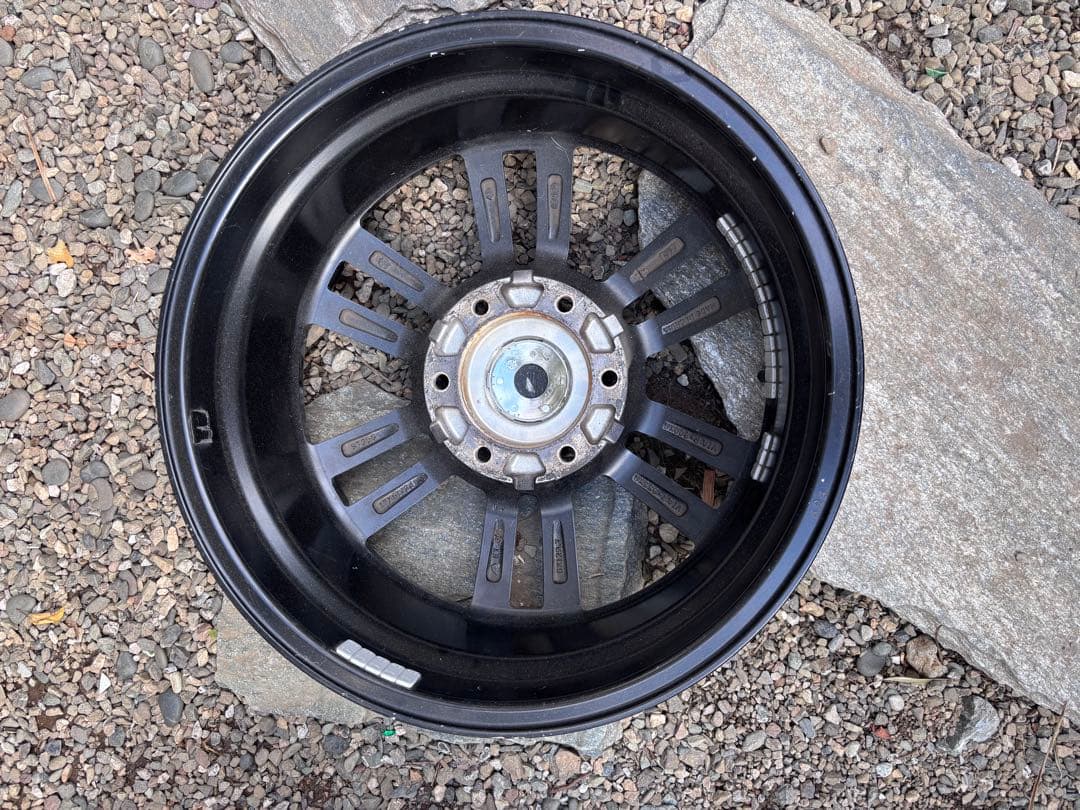 ハイエース　DELFT 17インチ スポークデザインホイール