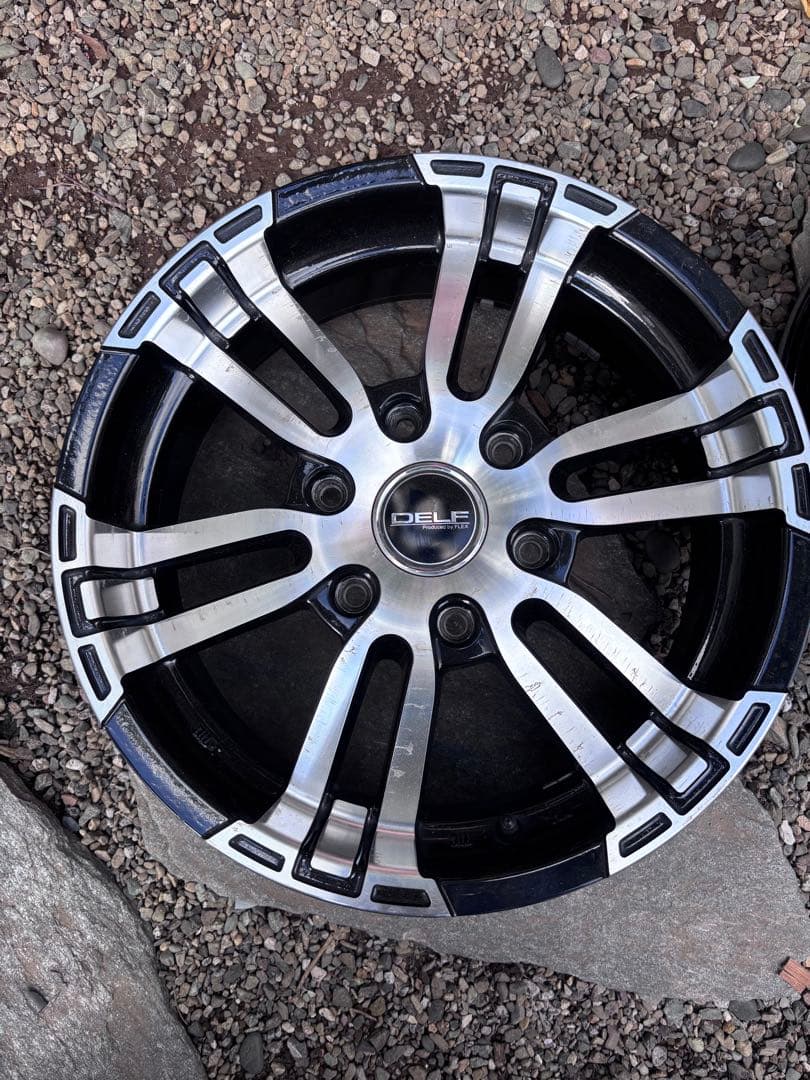 ハイエース　DELFT 17インチ スポークデザインホイール