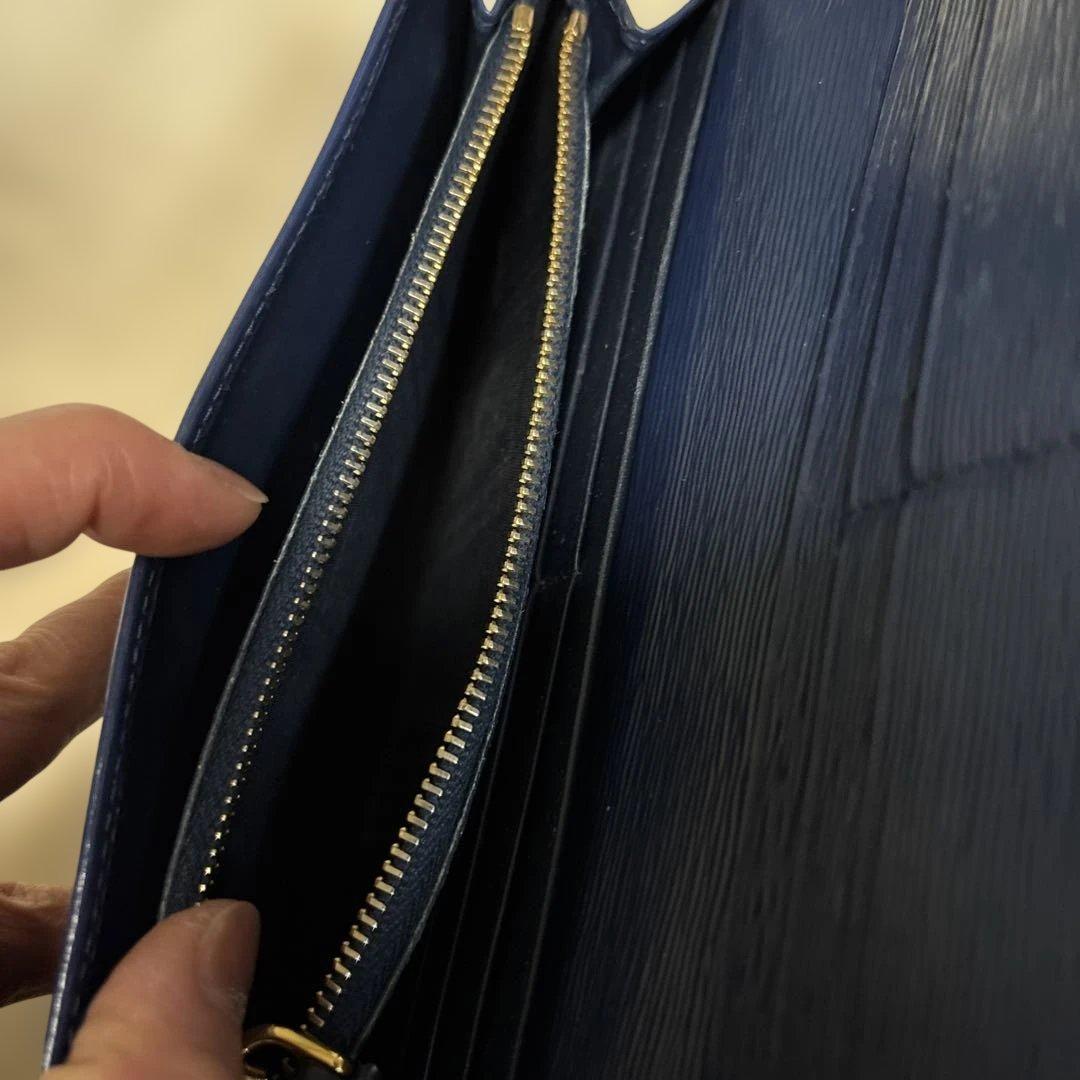 **PRADA ネイビー 長財布 サファイアーノ**