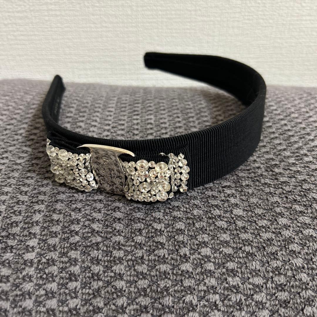 フェラガモ カチューシャ ビジュー キラキラ