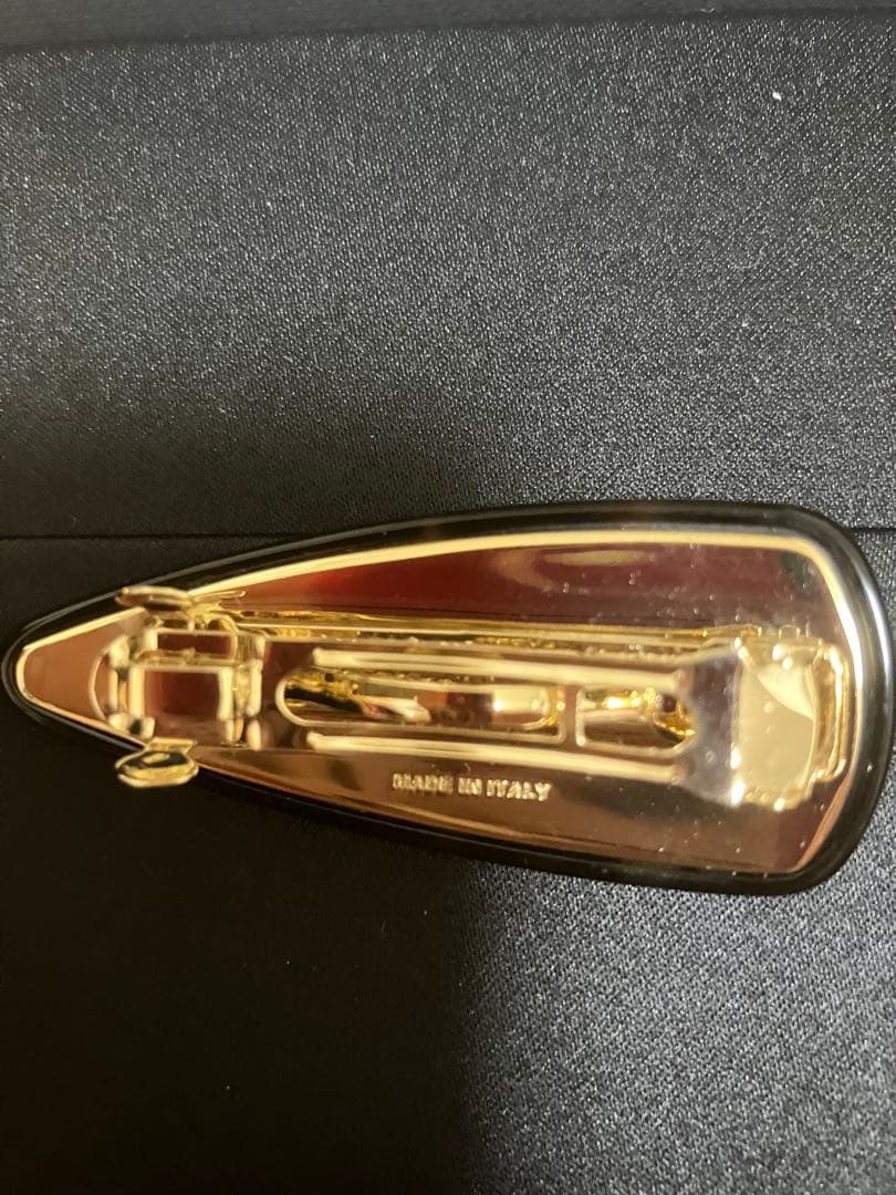 MIU MIU ヘアピン 新品