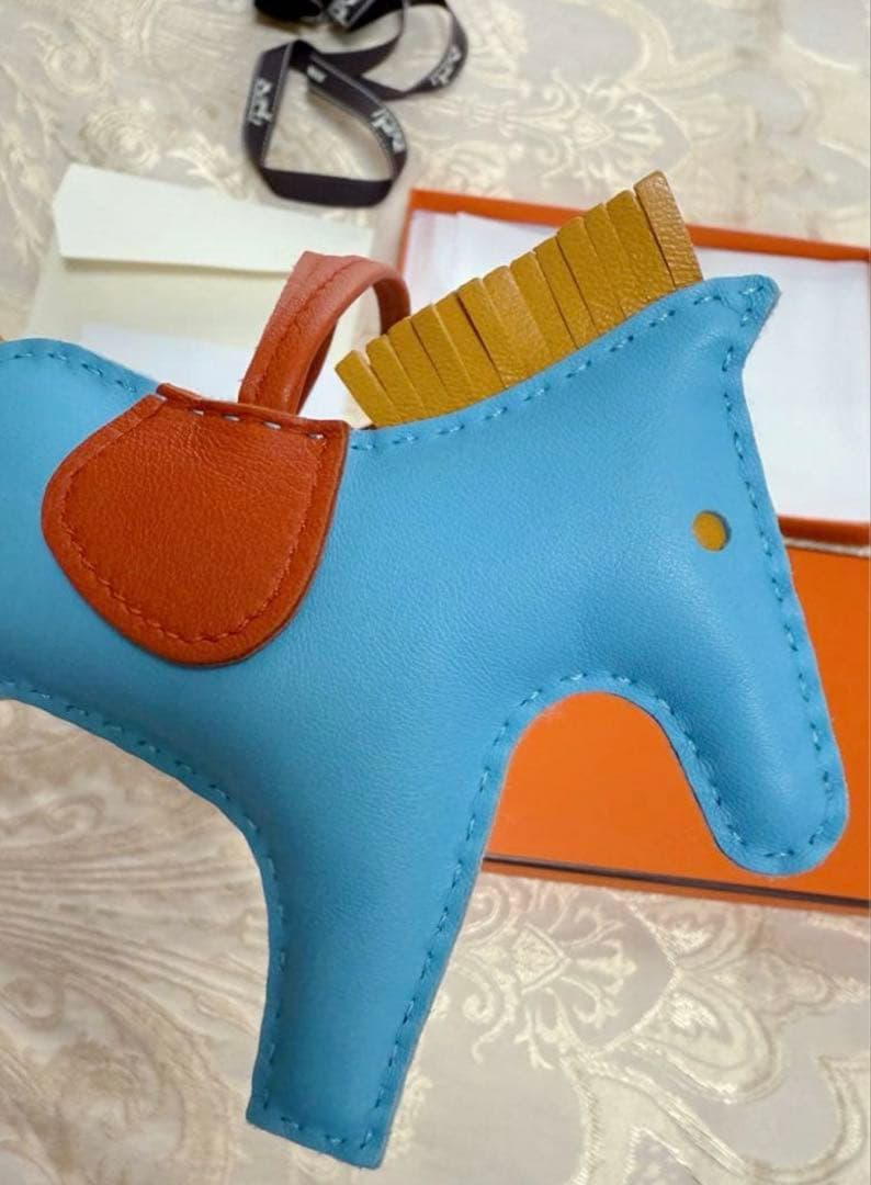 ⭐️未使用近い⭐️ エルメス ロデオ MM セレステ カーネリアン ブトンドール