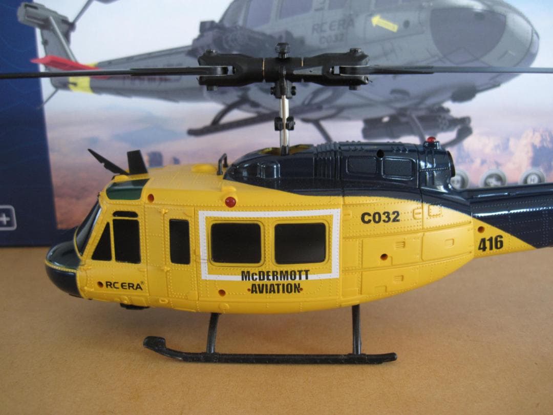 RC ERA C032 UH-1 Huey　バッテリー２個付き