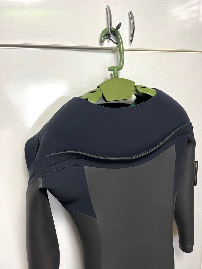 ★新品132,000円★メンズL/MLラッシュRASHウェットスーツ　セミドライ