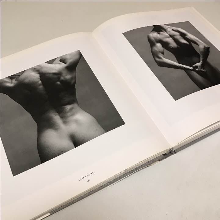 ロバート・メープルソープ　超大判写真集