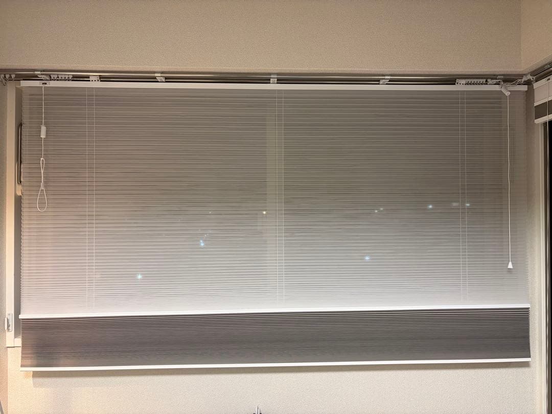 TUISS ツインハニカムシェード　シアーゲインズボログレーシェード