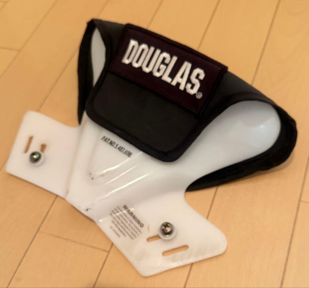 DOUGLAS ネックロール　ブラック