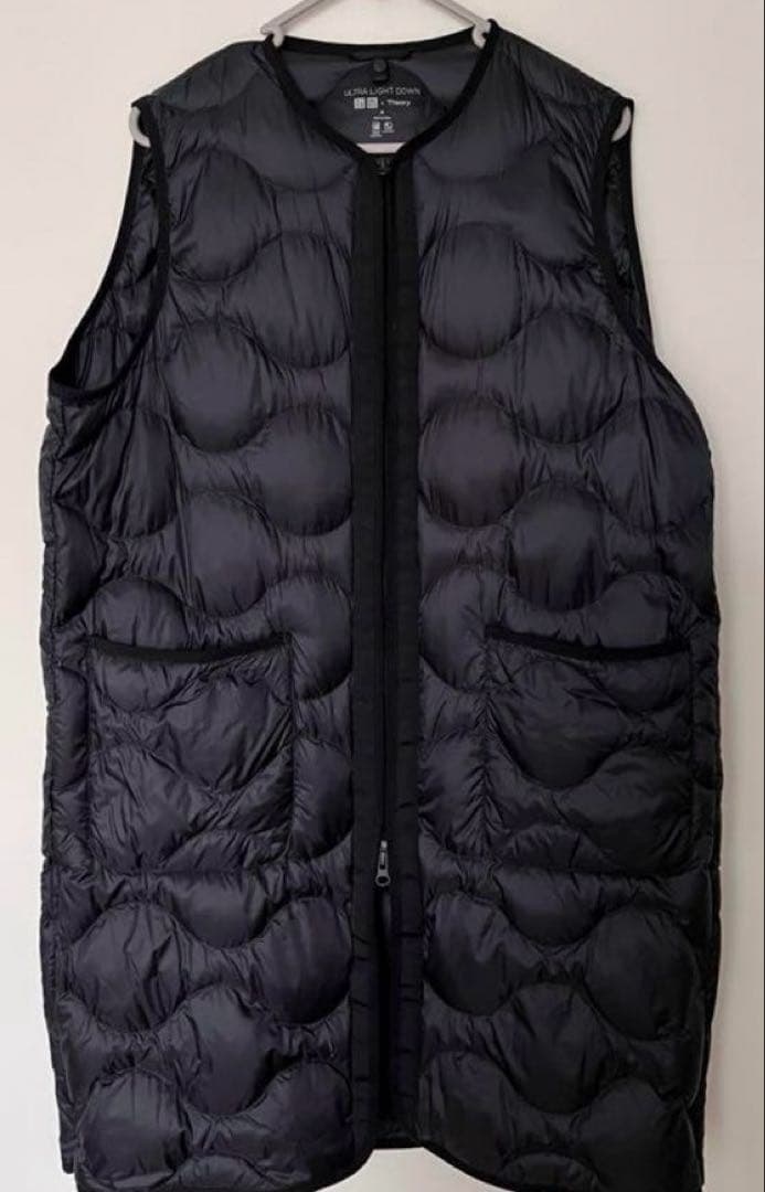 タグ付き新品❣️MサイズUNIQLO × Theory ウルトラライトダウンベスト