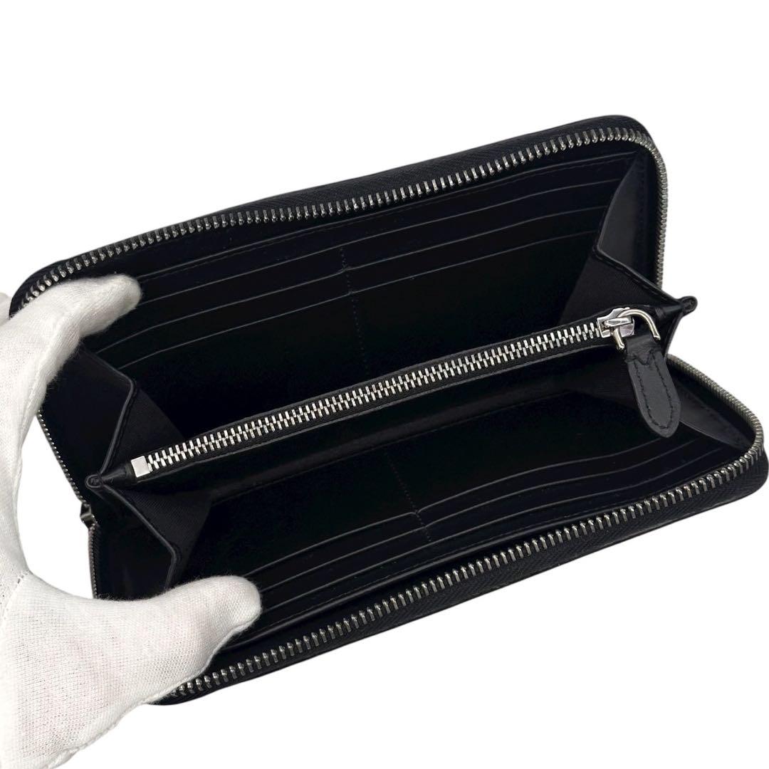 極美品 バーバリー TBモノグラム 長財布 小銭入れ  カード コンパクト