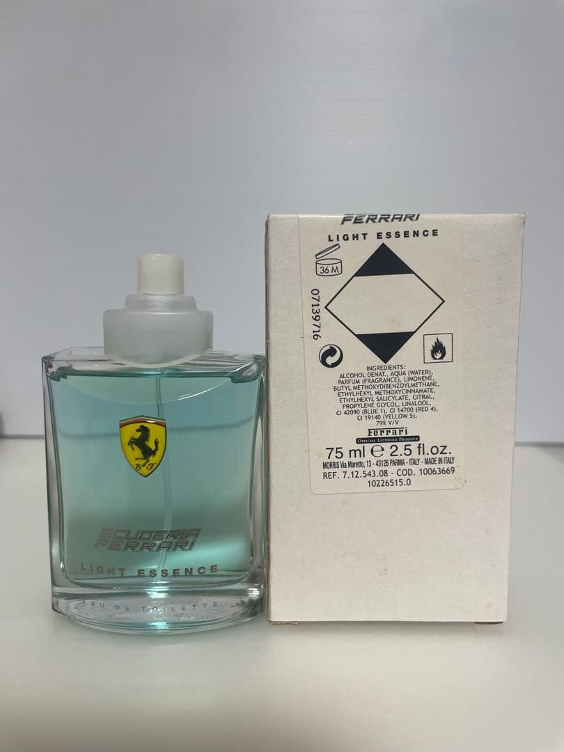 フェラーリ　ライトエッセンス 75ミリ新品未使用