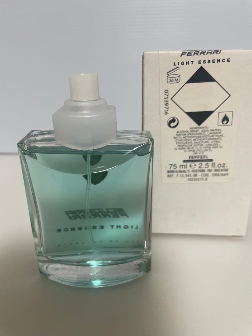 フェラーリ　ライトエッセンス 75ミリ新品未使用