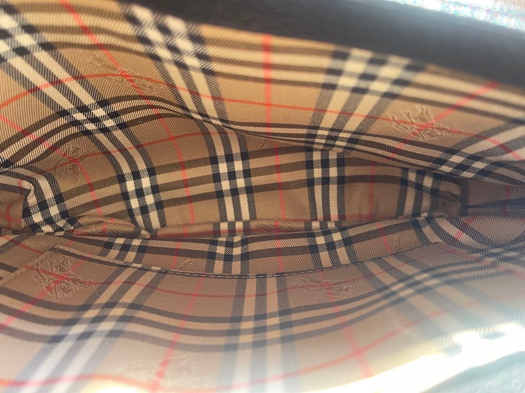 バーバリー レザー ショルダーバッグ ブラック ノバチェック 内側柄