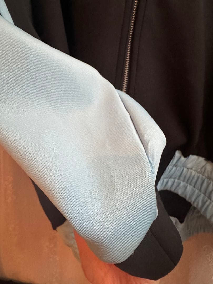 REFLEM レフレム　BIGライン切替パーカー　ブラック　ブルー