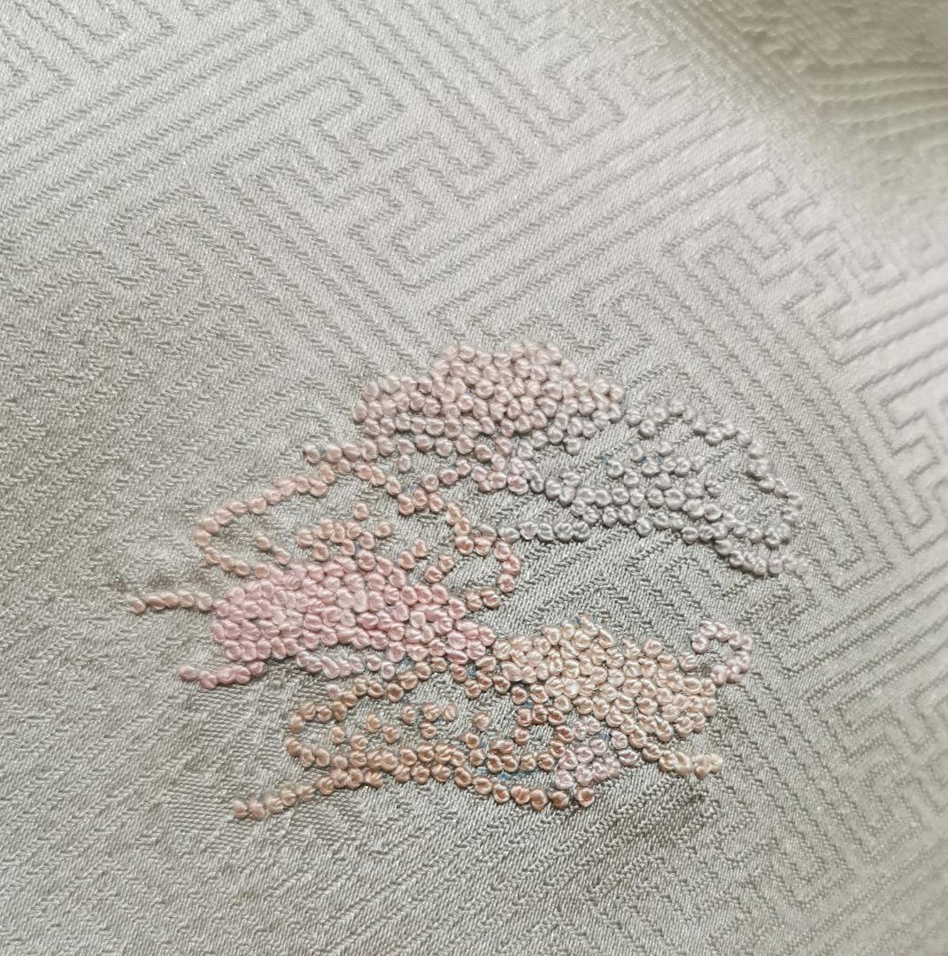 【相良刺繍】淡グリーンに相良刺繍 お役立ち付け下げ 紋意匠 地紋