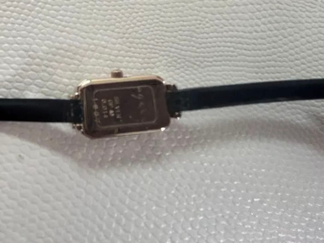 【agete】スクエアフェイス革ベルトウォッチ