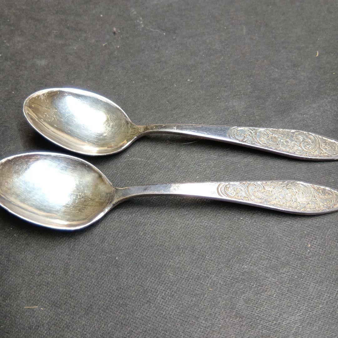 シルバースプーン　２本　手彫り仕上げ