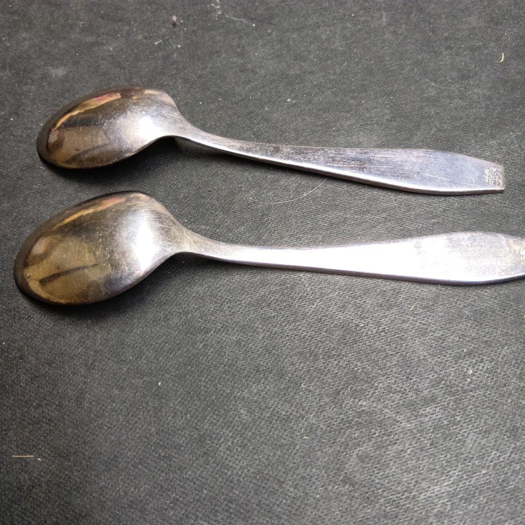 シルバースプーン　２本　手彫り仕上げ
