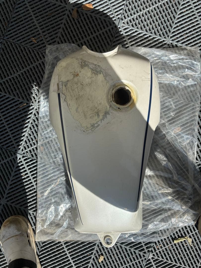 補修用 RZ250 ガソリンタンク 4L3