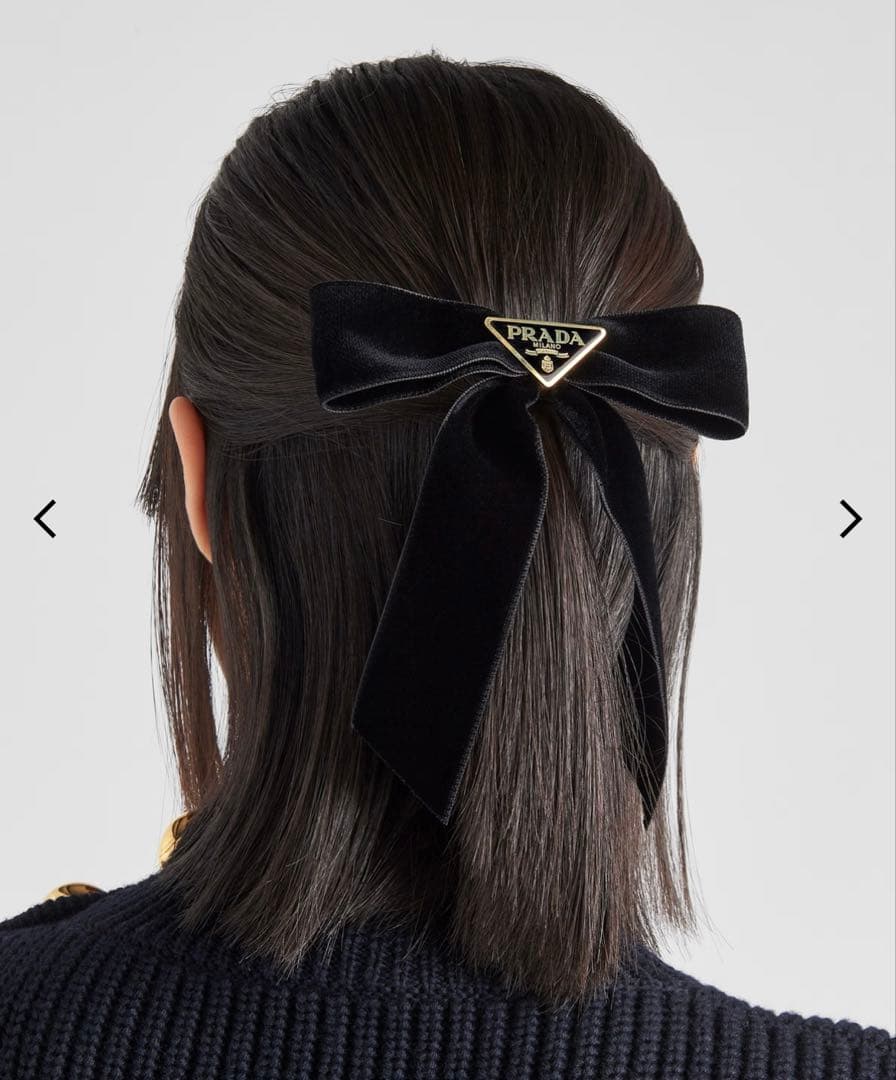 新品 PRADA ベルベットリボンヘアクリップ