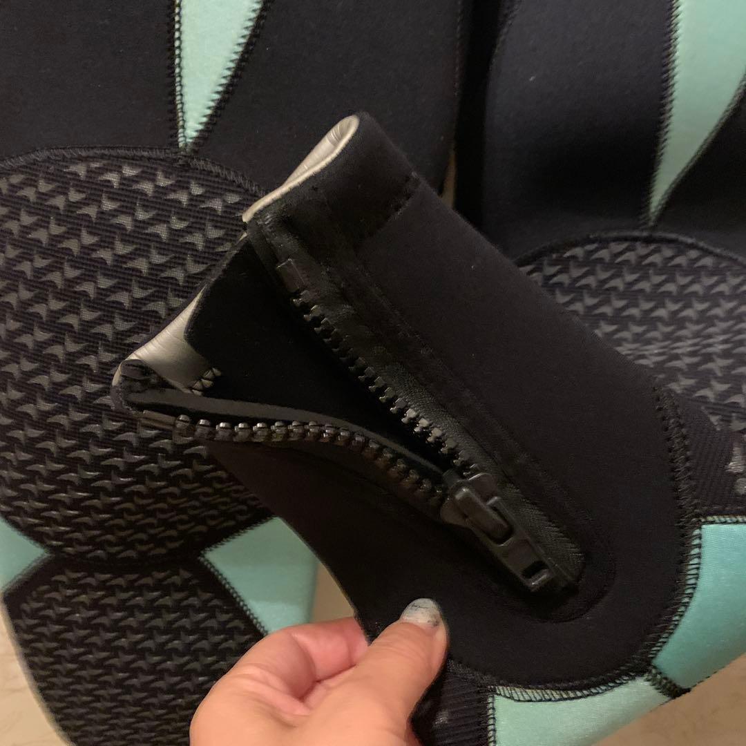 お値下げしました❕ ウエットスーツ　レディース５ミリ