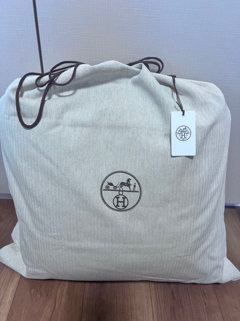 【新品】エルメス アヴァロンIII PM クッション HERMES