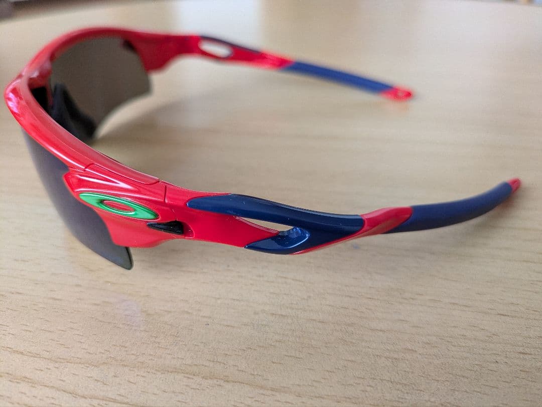 Oakley レーダーロック 広島東洋カープコラボ