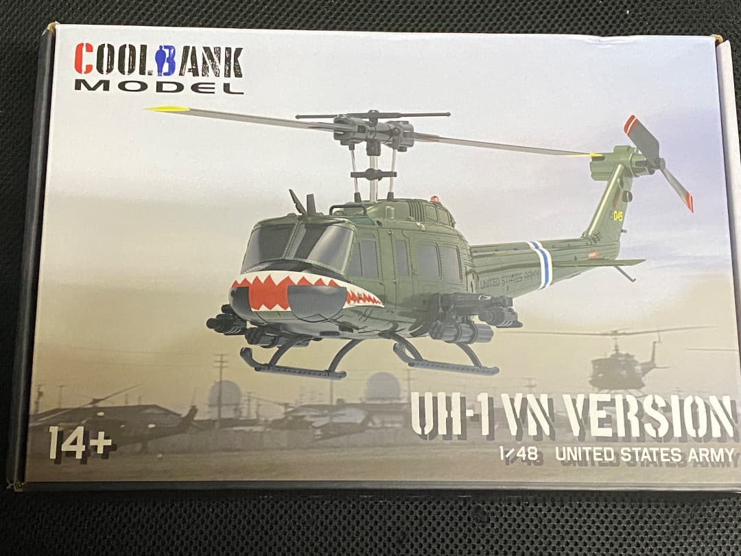 新品未使用 mbbTEfs C032 1/48 スケール UH-1 Huey