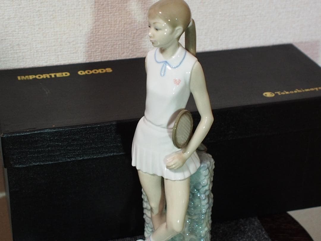 高島屋 【ノリタケ リヤドロ】 テニスボールを持つ美少女 ・共箱付 ・極美品