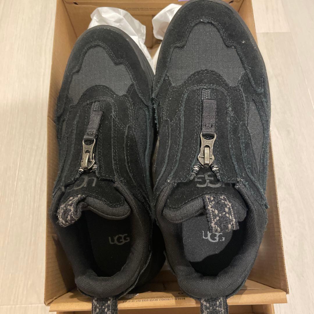 UGG ブラック スニーカー