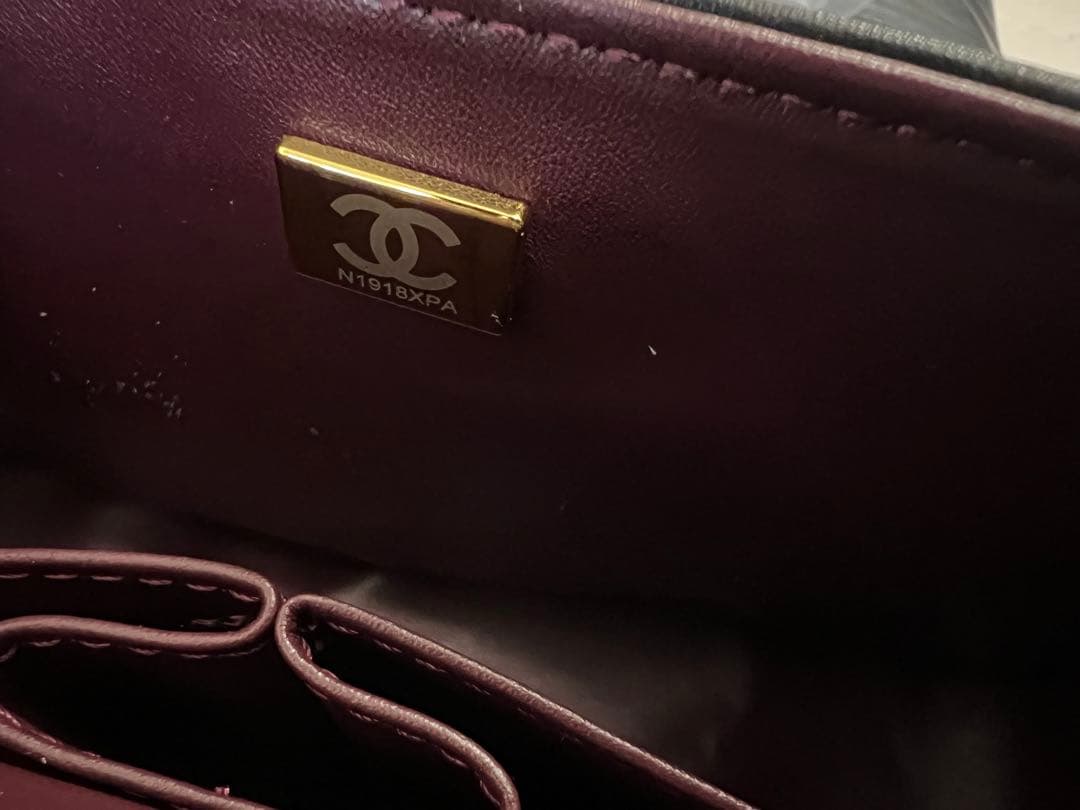 ゆ*ん様 CHANELブラックチェーンバック　ノベルティ