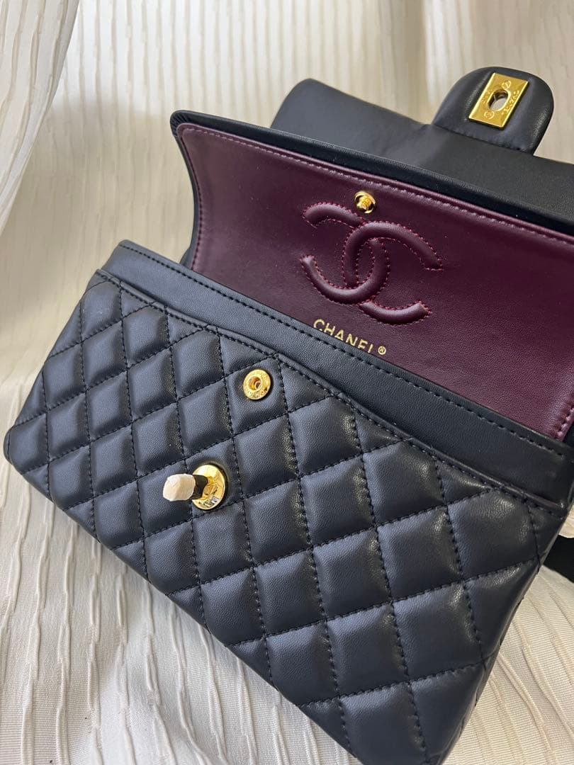 ゆ*ん様 CHANELブラックチェーンバック　ノベルティ