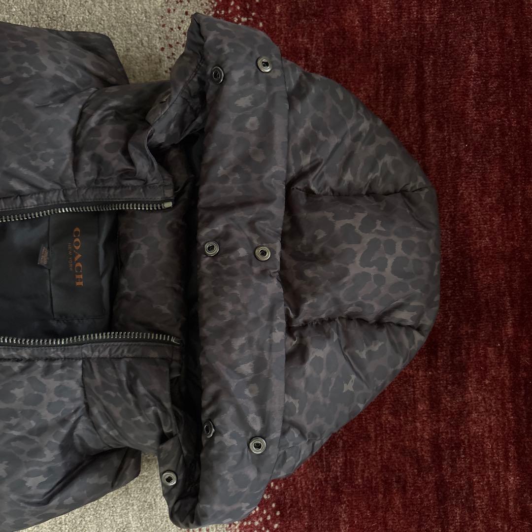 COACH レオパード柄 ダウンベスト