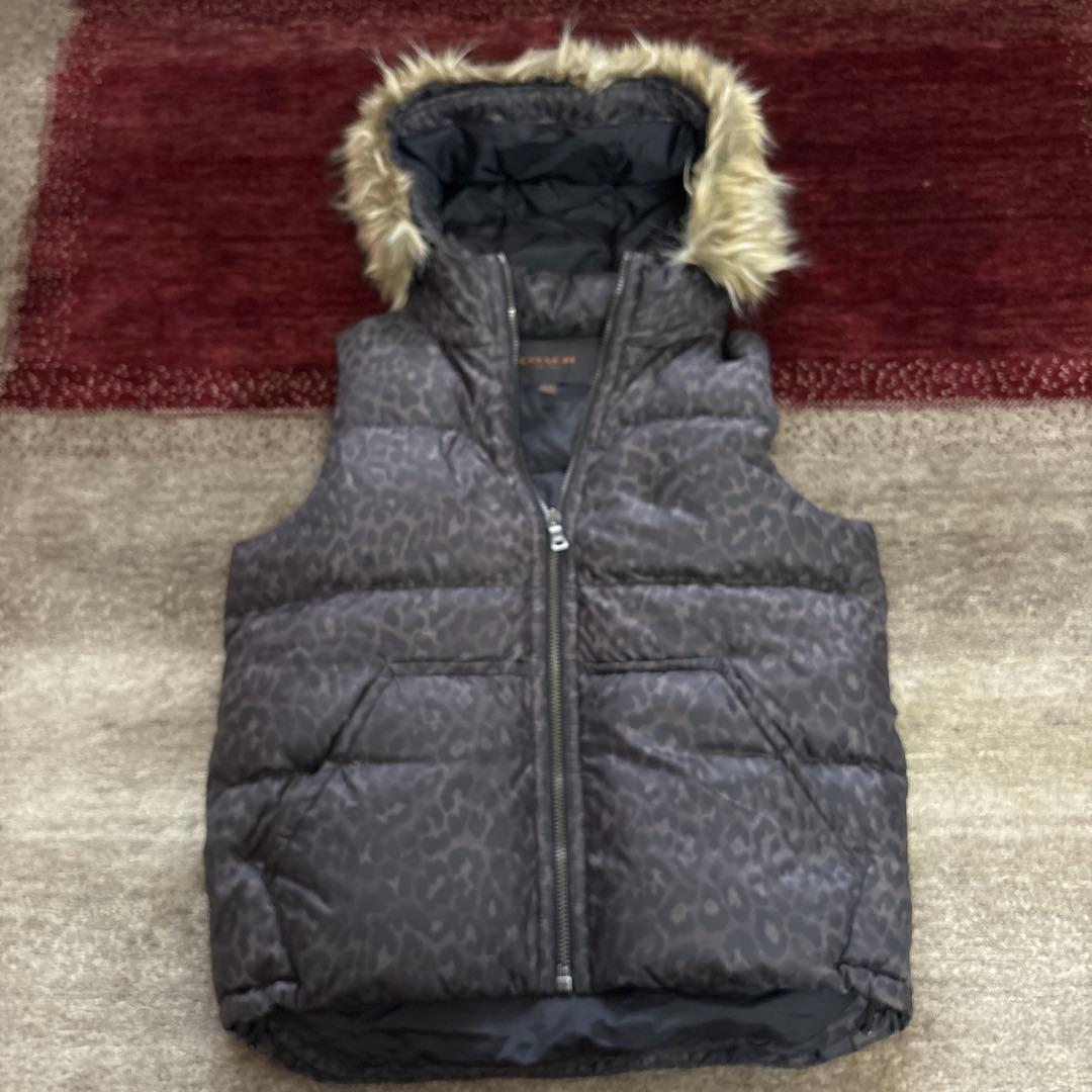 COACH レオパード柄 ダウンベスト