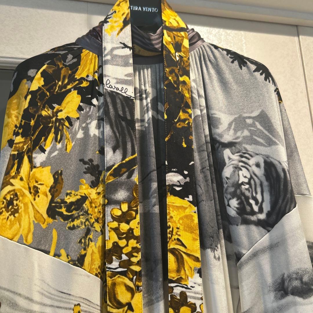 ワンピース美品ロベルトカヴァリドレス