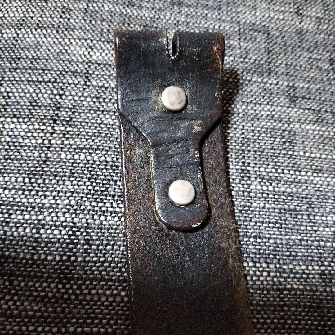 HTC 　ブラックレザーベルト ブラックストーンバックルなし