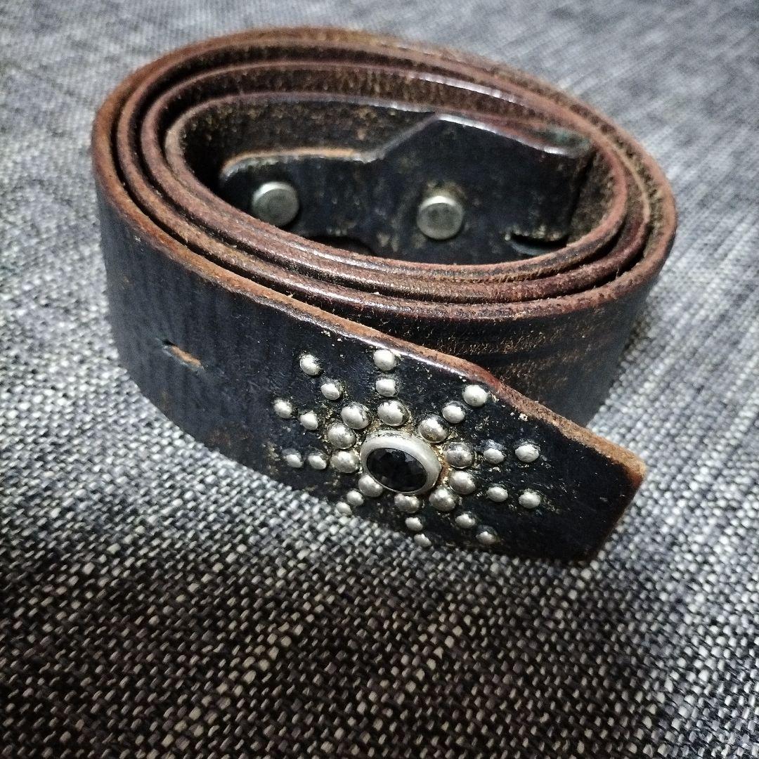 HTC 　ブラックレザーベルト ブラックストーンバックルなし