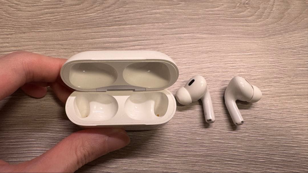 AirPods Pro (第2世代) 本体　lightning端子
