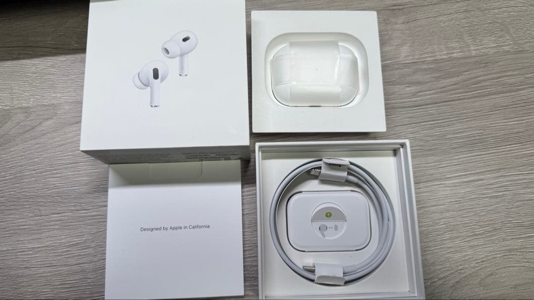 AirPods Pro (第2世代) 本体　lightning端子