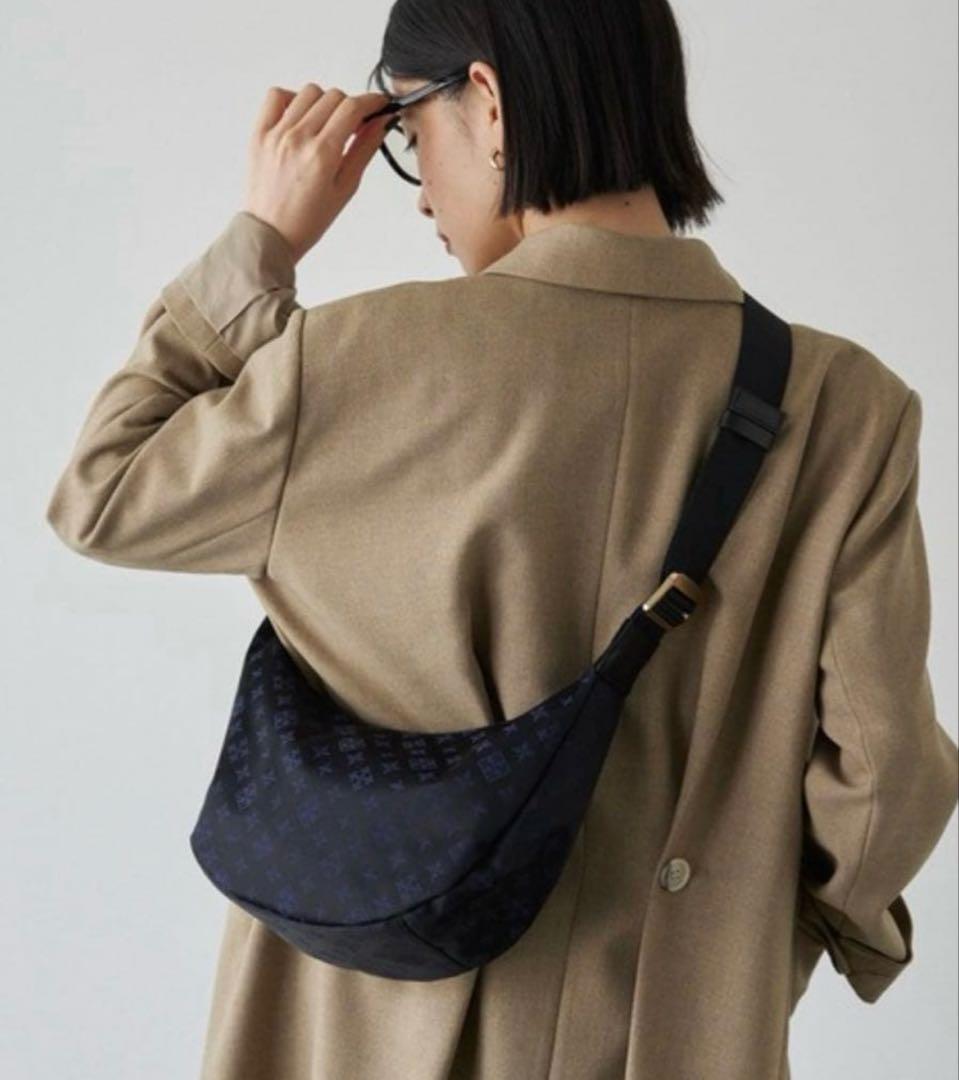 完売　ラシット　russet ラウンドショルダーバッグCE-1327-WE