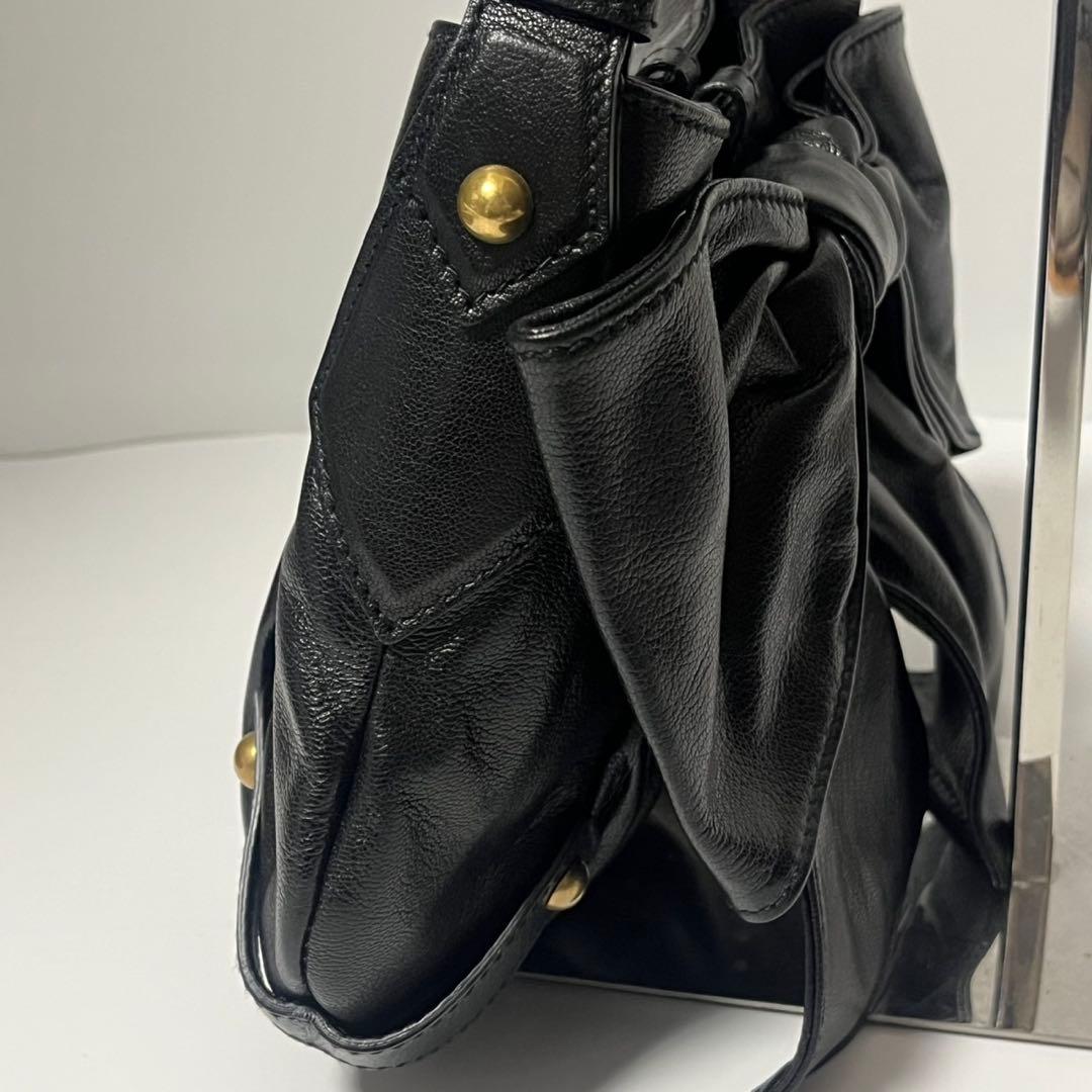 ✨未使用✨　Yves Saint Laurent ショルダーバッグ　レザー