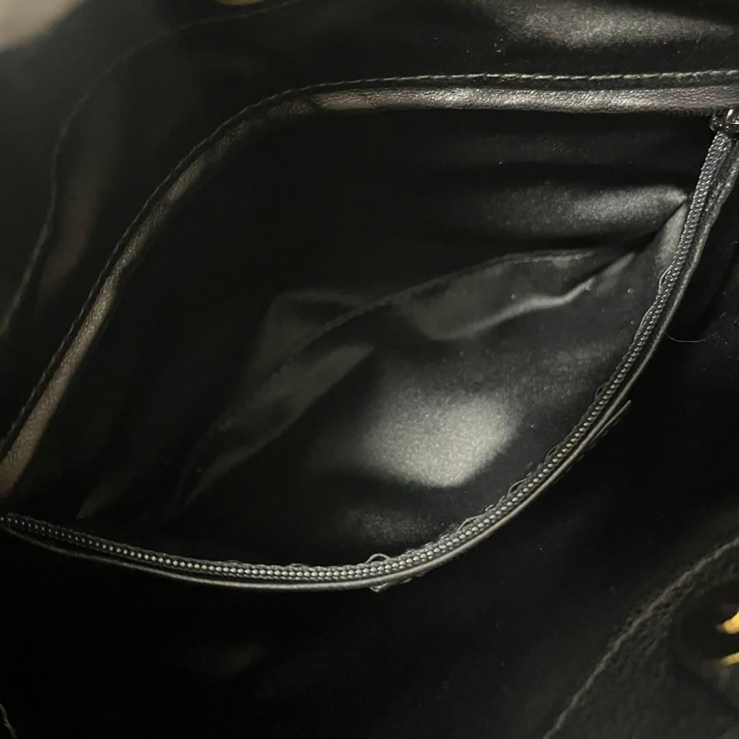 ✨未使用✨　Yves Saint Laurent ショルダーバッグ　レザー