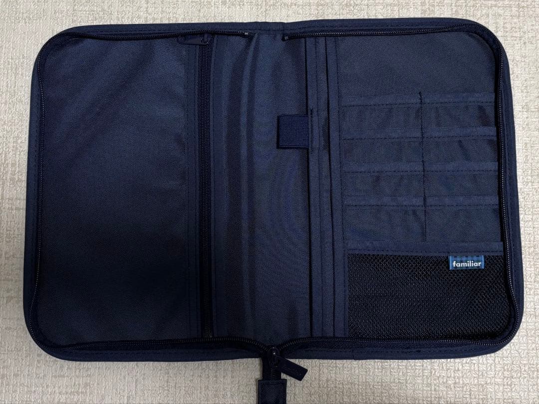 ファミリア 母子手帳ケース リバティ柄　【美品】