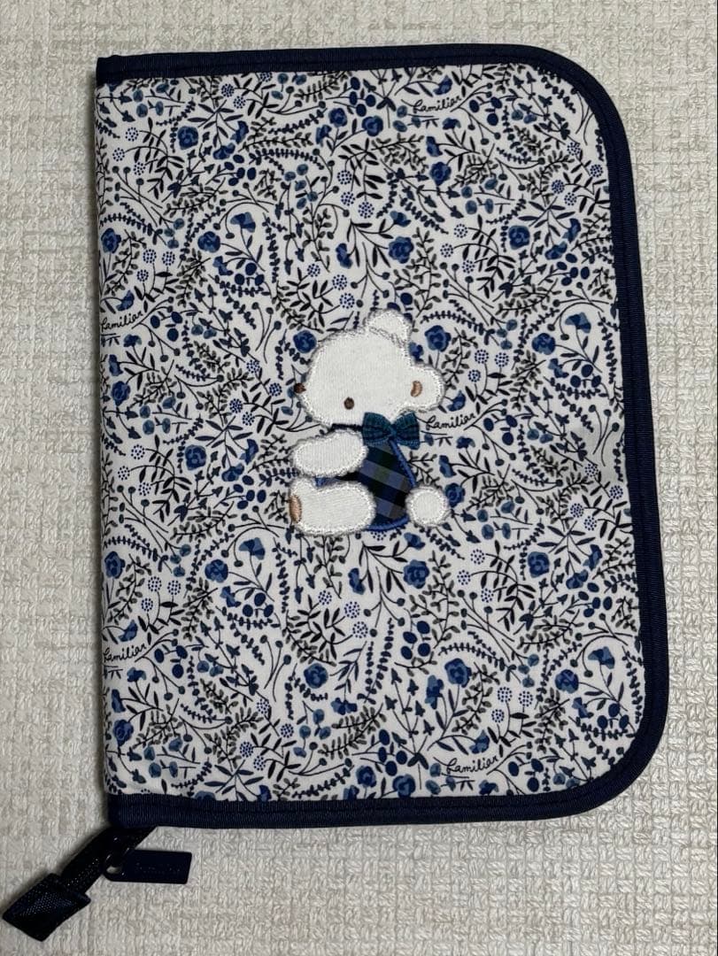 ファミリア 母子手帳ケース リバティ柄　【美品】